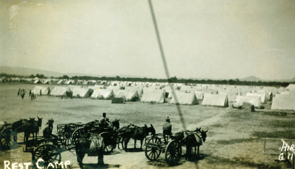 1935_Balochistan_tent_city.jpg