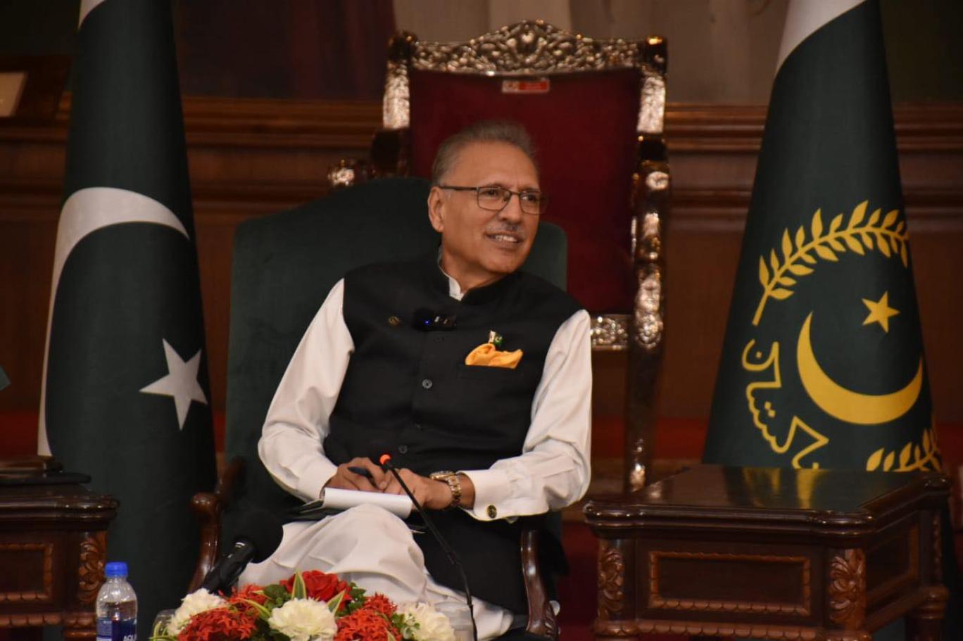 Arif Alvi.jpg