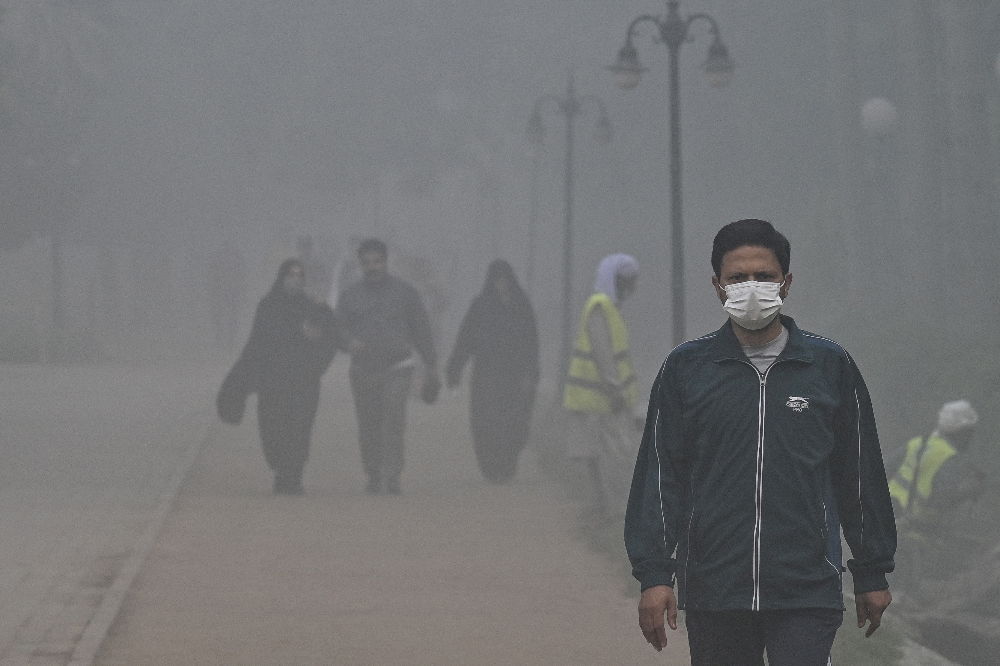 LahoreSmog__PakistanEnvironmentHealthPollution.jpg