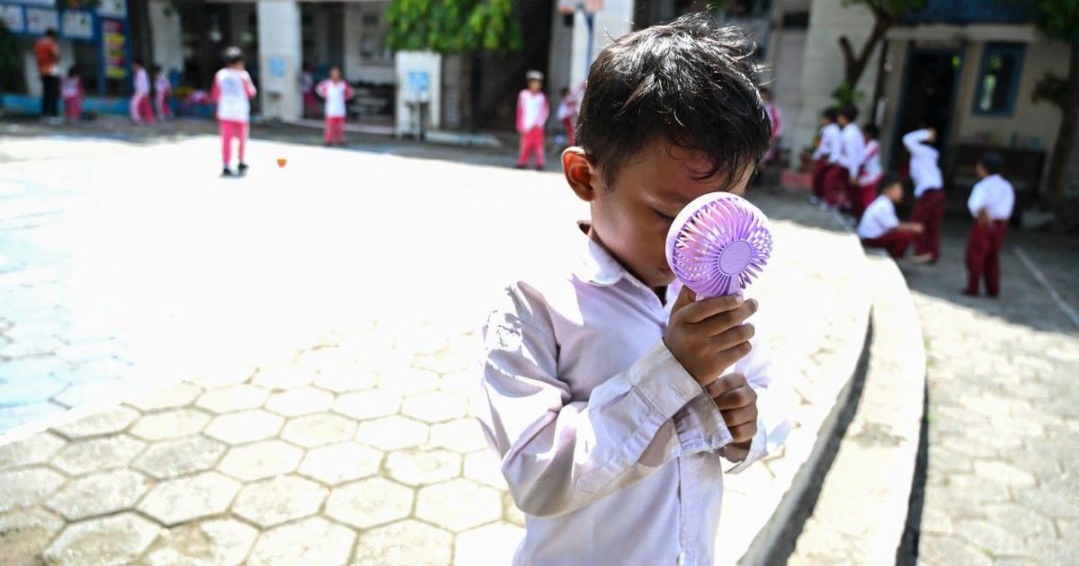 Malaysia: Little one disabled by trainer’s punishment for standing within the solar