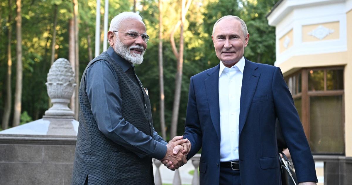 What do Modi and Putin hope to achieve from their meeting?