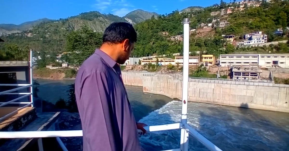 Village ‘Mohalla Kadal’ of Muzaffarabad which is in danger of being washed away by the river