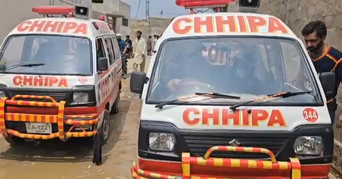 Karachi: Two children died, three were injured after falling into the sewer