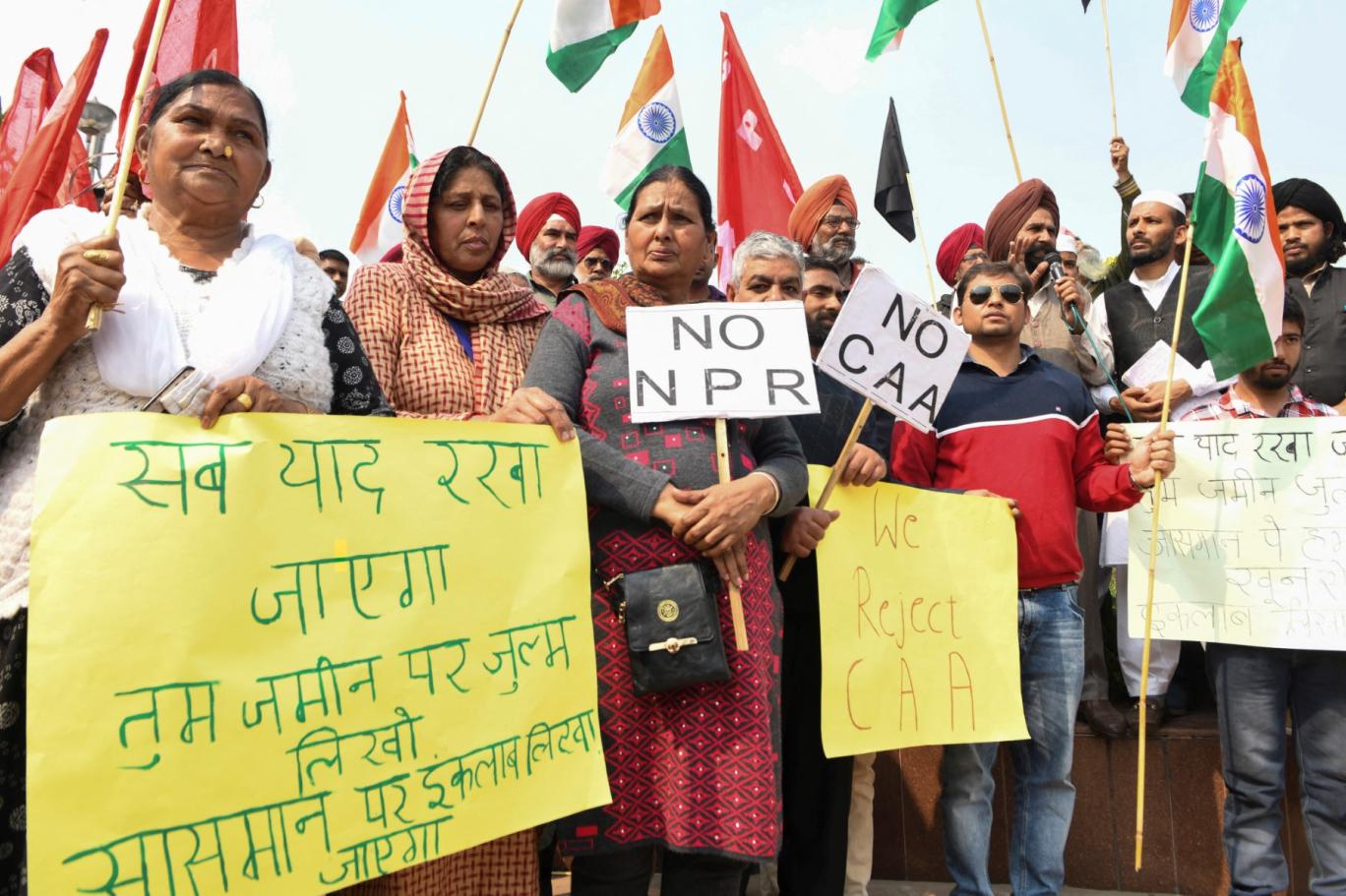 مسلمانوں کے خلاف امتیازی انڈین شہریت کے قانون پر احتجاج | Independent Urdu