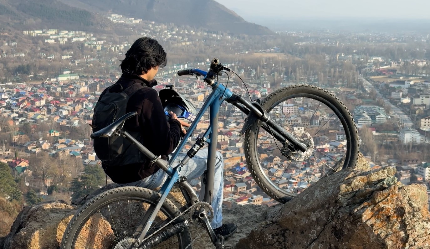 Kashmir Mountain Biking 