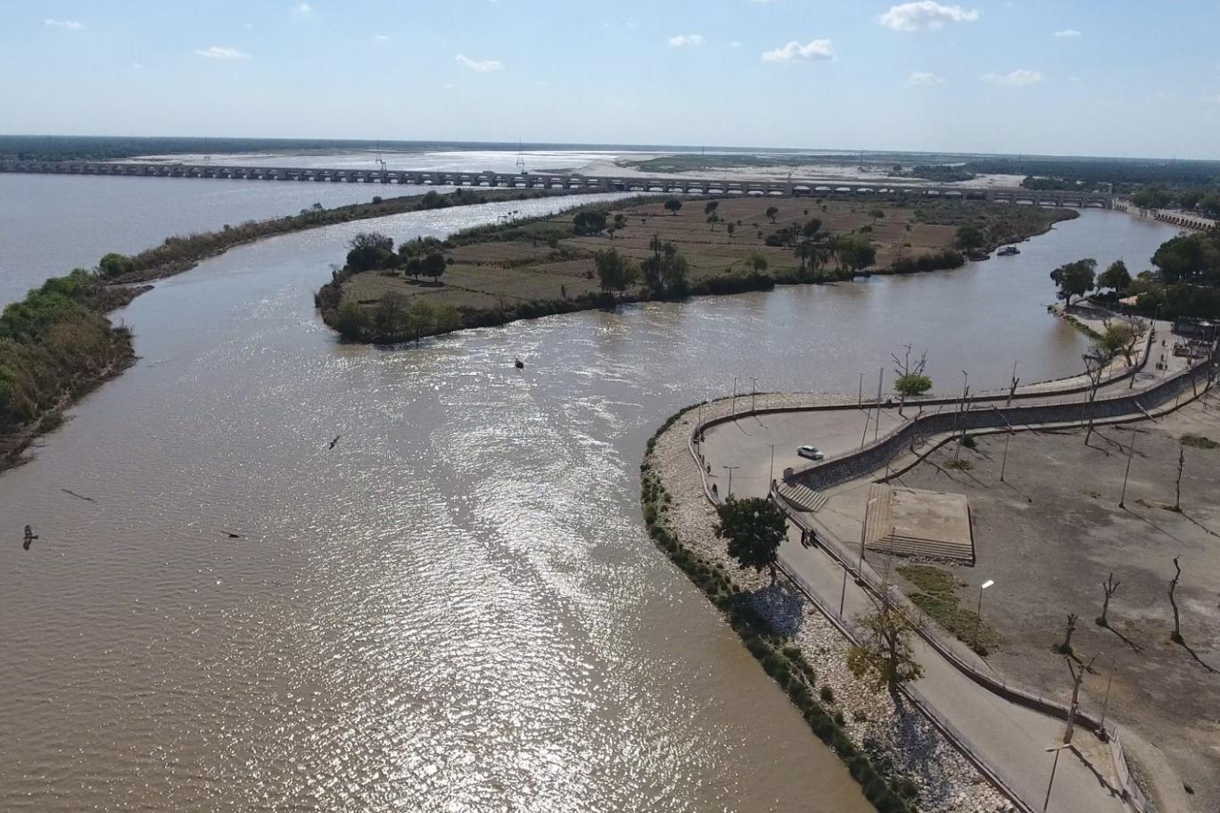 Sukkar Barrage 