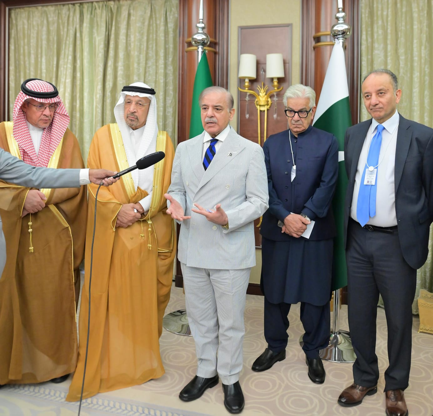 PM Shehbaz Meeting With Saudi Minister 