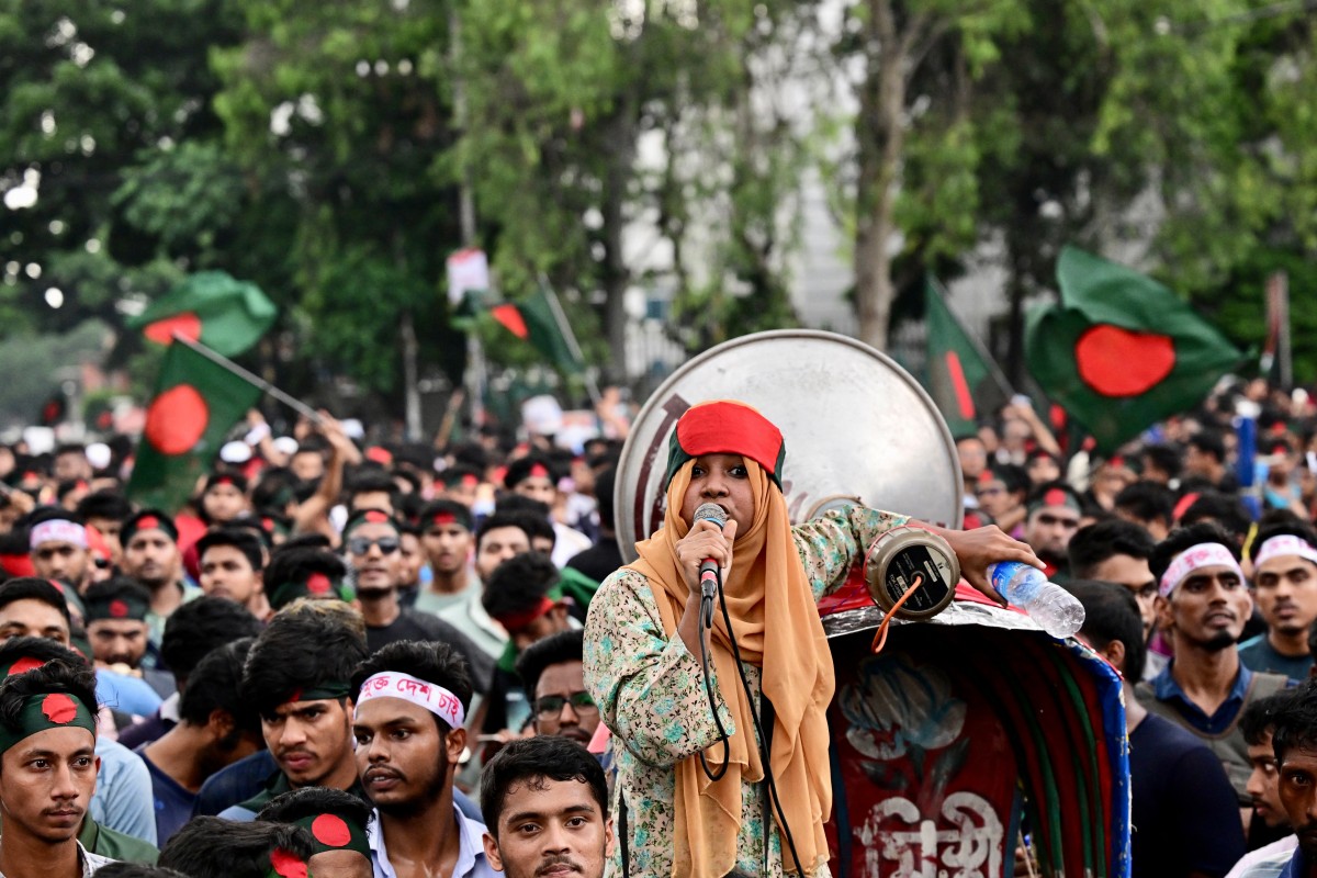 Bangladesh Students Protest.jpg