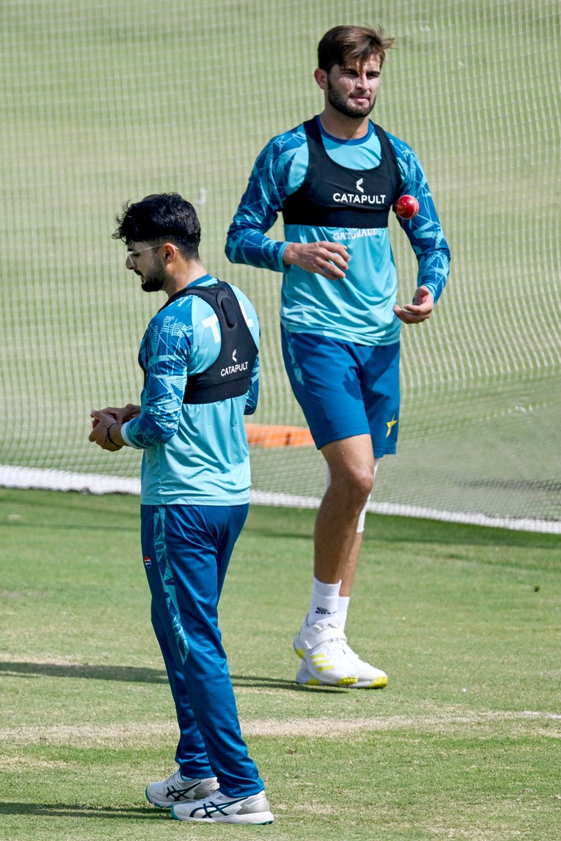 Cricket Pak Eng Practice