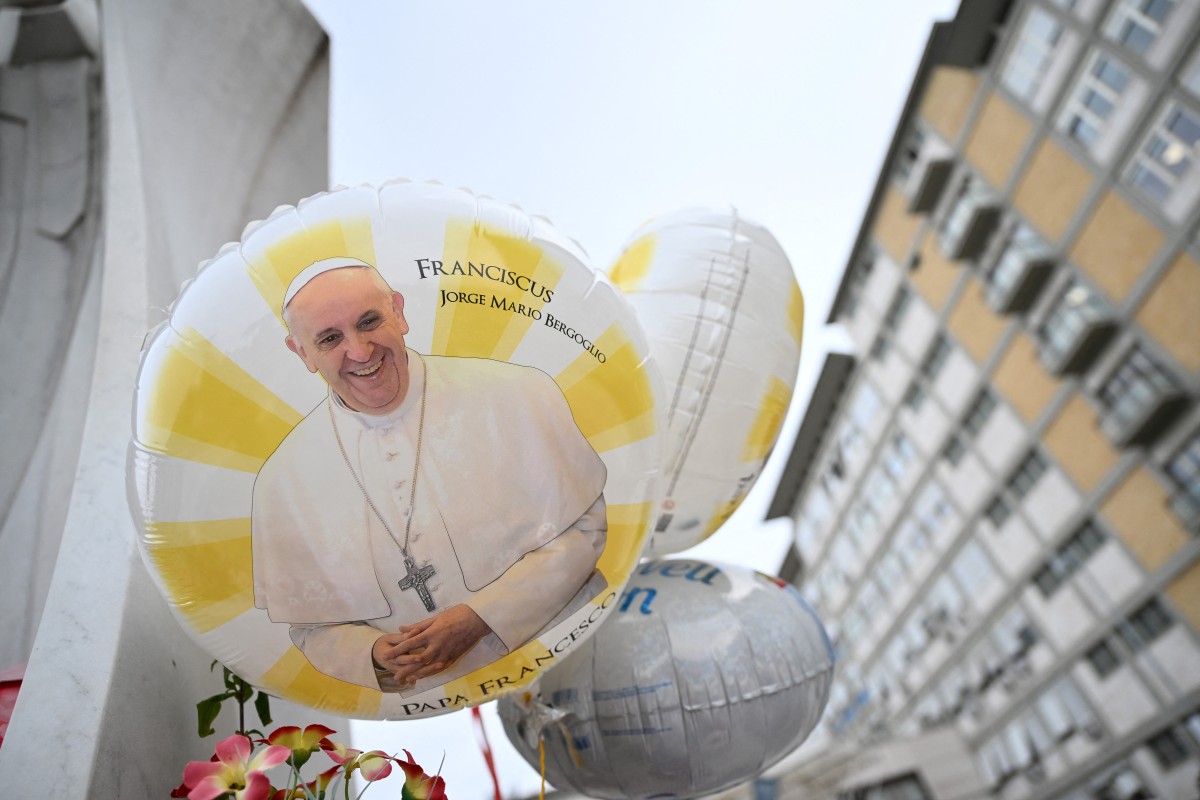 AFP__20250224__36YF3FB__v2__Preview__ItalyVaticanReligionPopeHealth.jpg