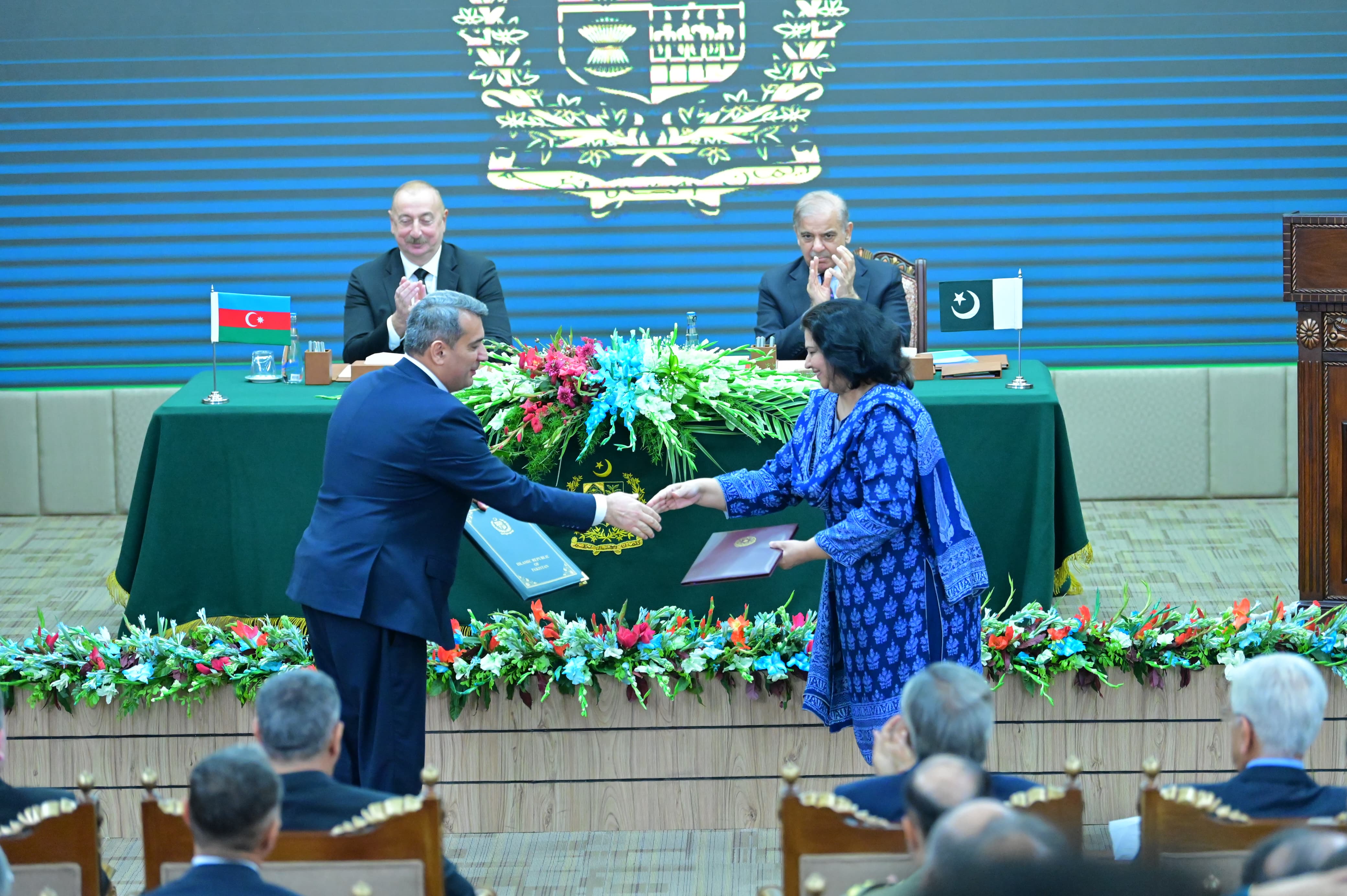 Azarbaijan & Pakistan MoUs.jpeg