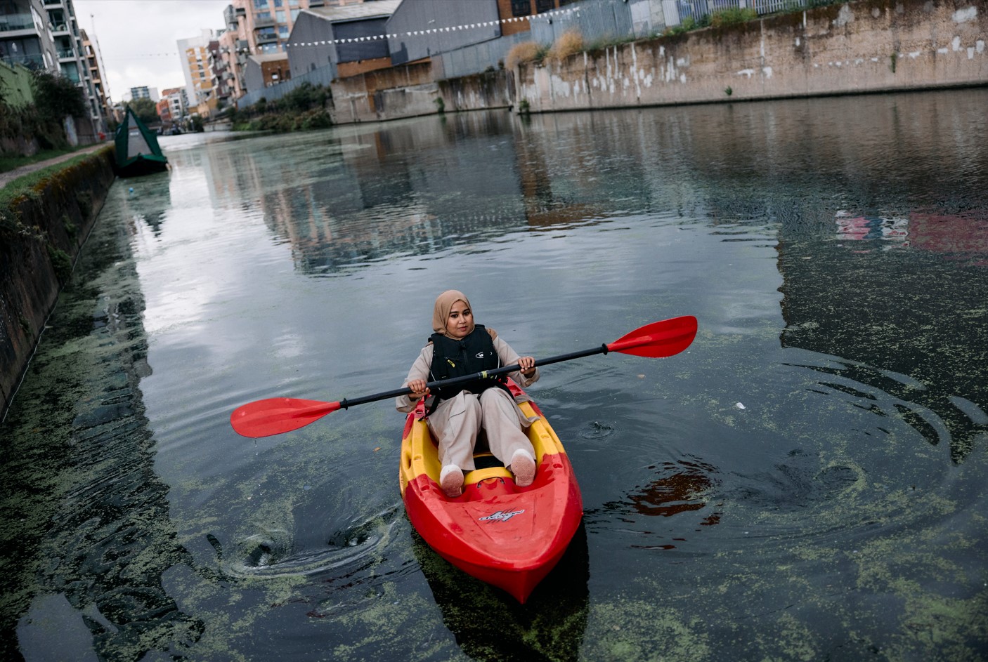 BOATS LONDON.jpg