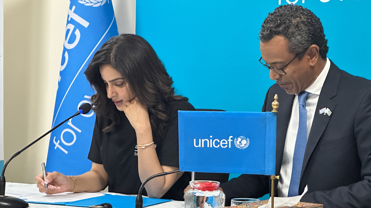 KARACHI_SABA_QAMAR_UNICEF_INTERVIEW.00_14_51_05.Still007.jpg