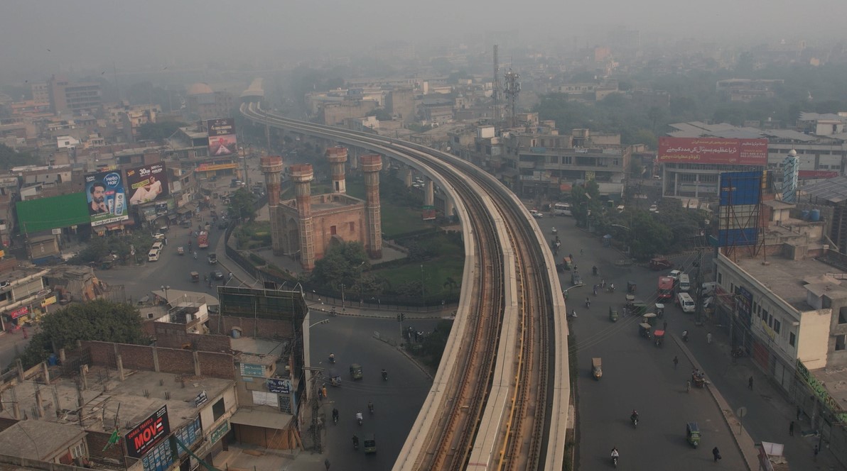 ORANGE LINE SMOG.jpg