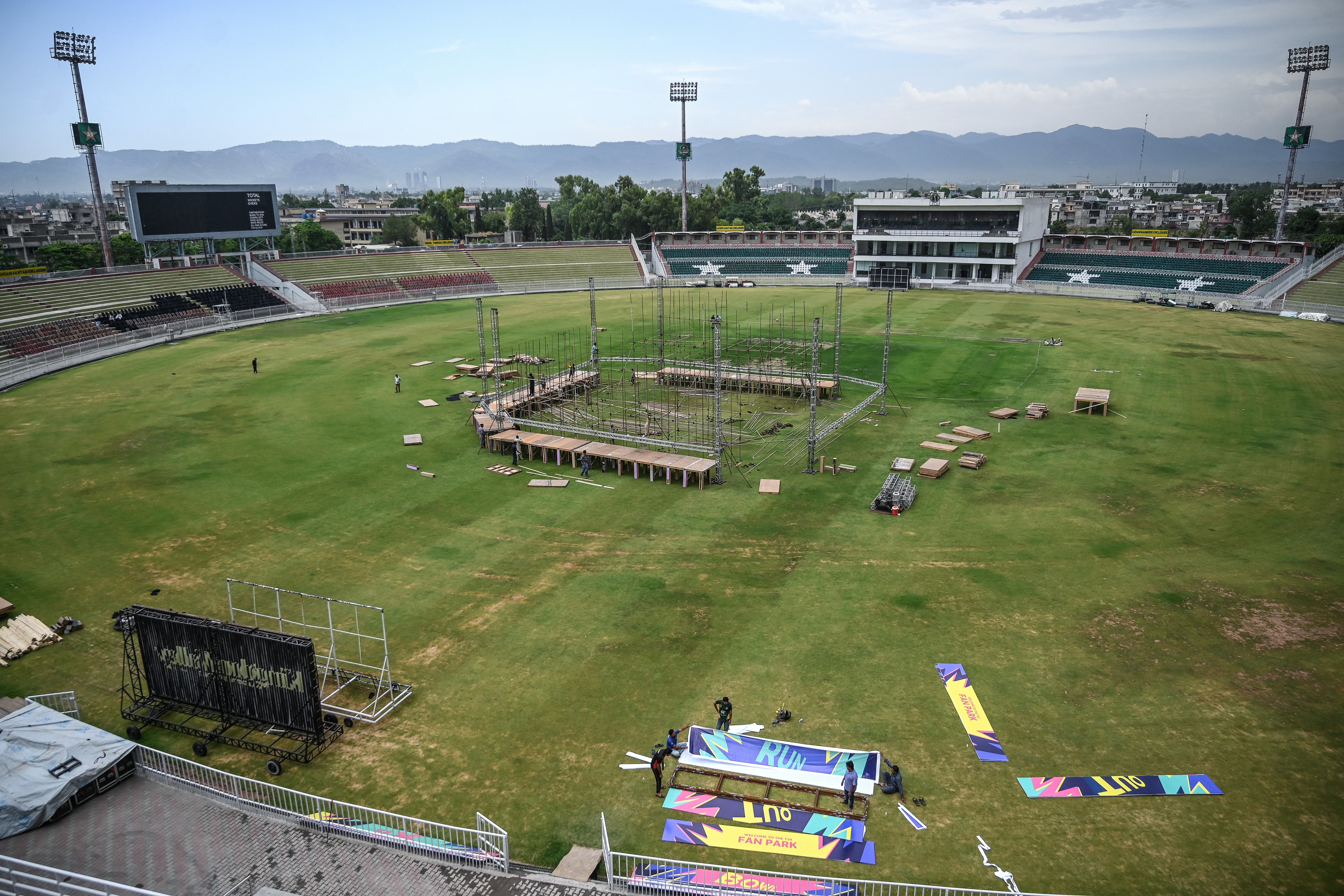 Rawalpindi fan park.jpg