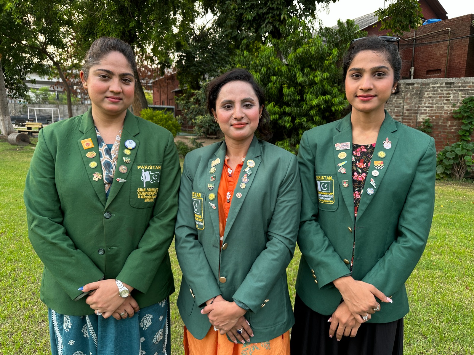 Lahore_Powerlifter_Sisters.jpg