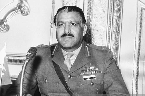 general_akhtar_malik.jpg